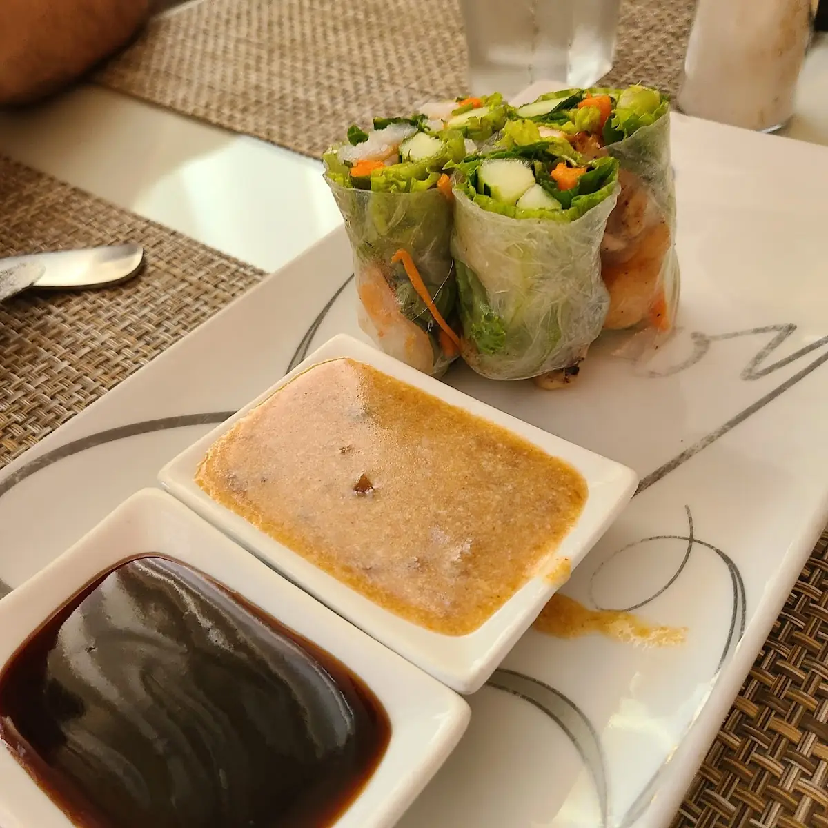 Shrimp and Chicken Fresh Rolls