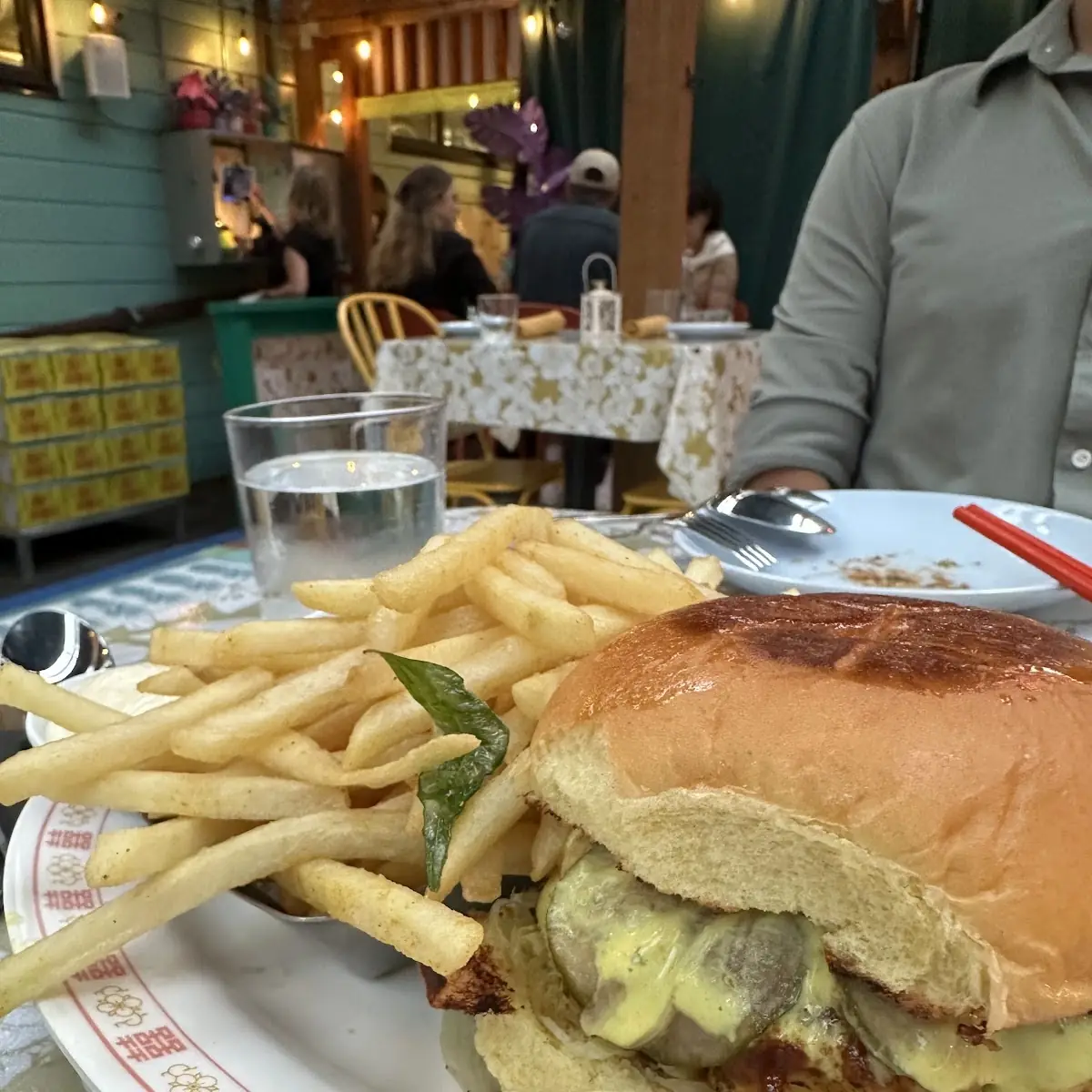 Oma-Zing Burger