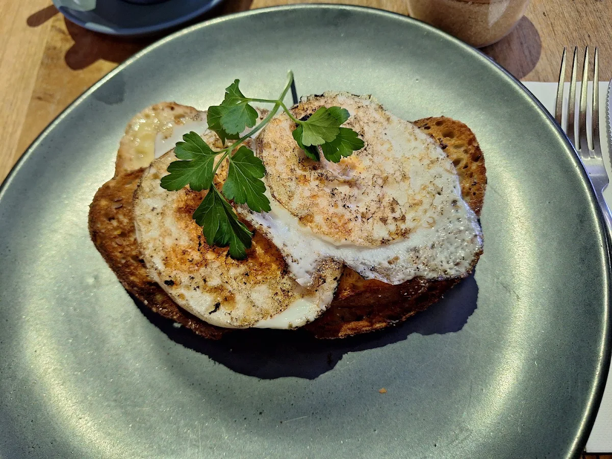 Fried Eggs on Multigrain Bread, Two Brothers Mitcham