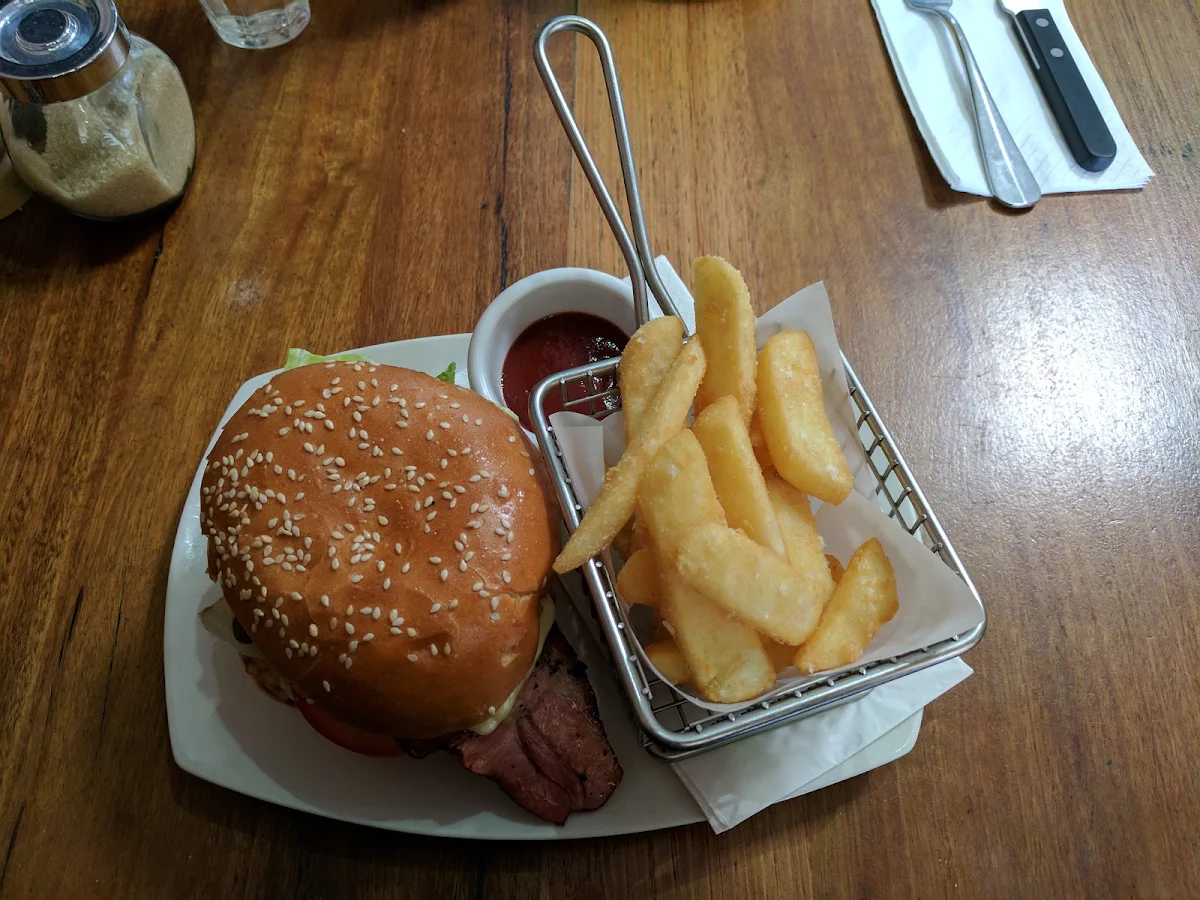 New Burger, Two Brothers Mitcham