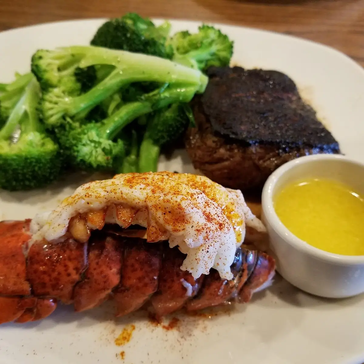 6oz Victoria's Filet Mignon & Lobster