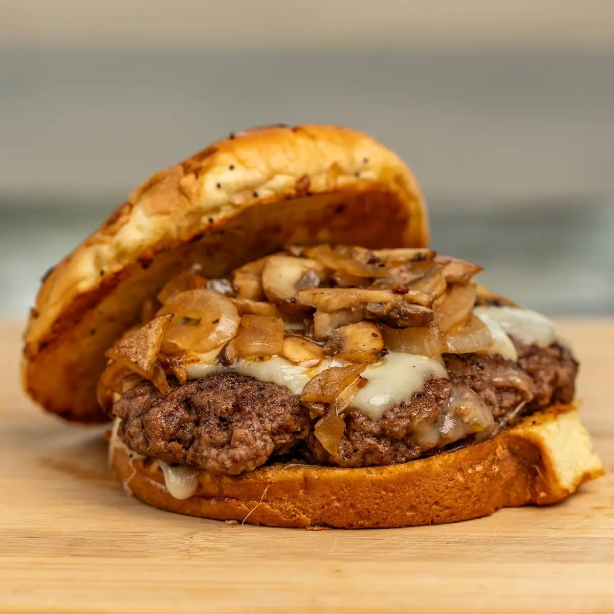 O'S Mushroom Swiss Burger