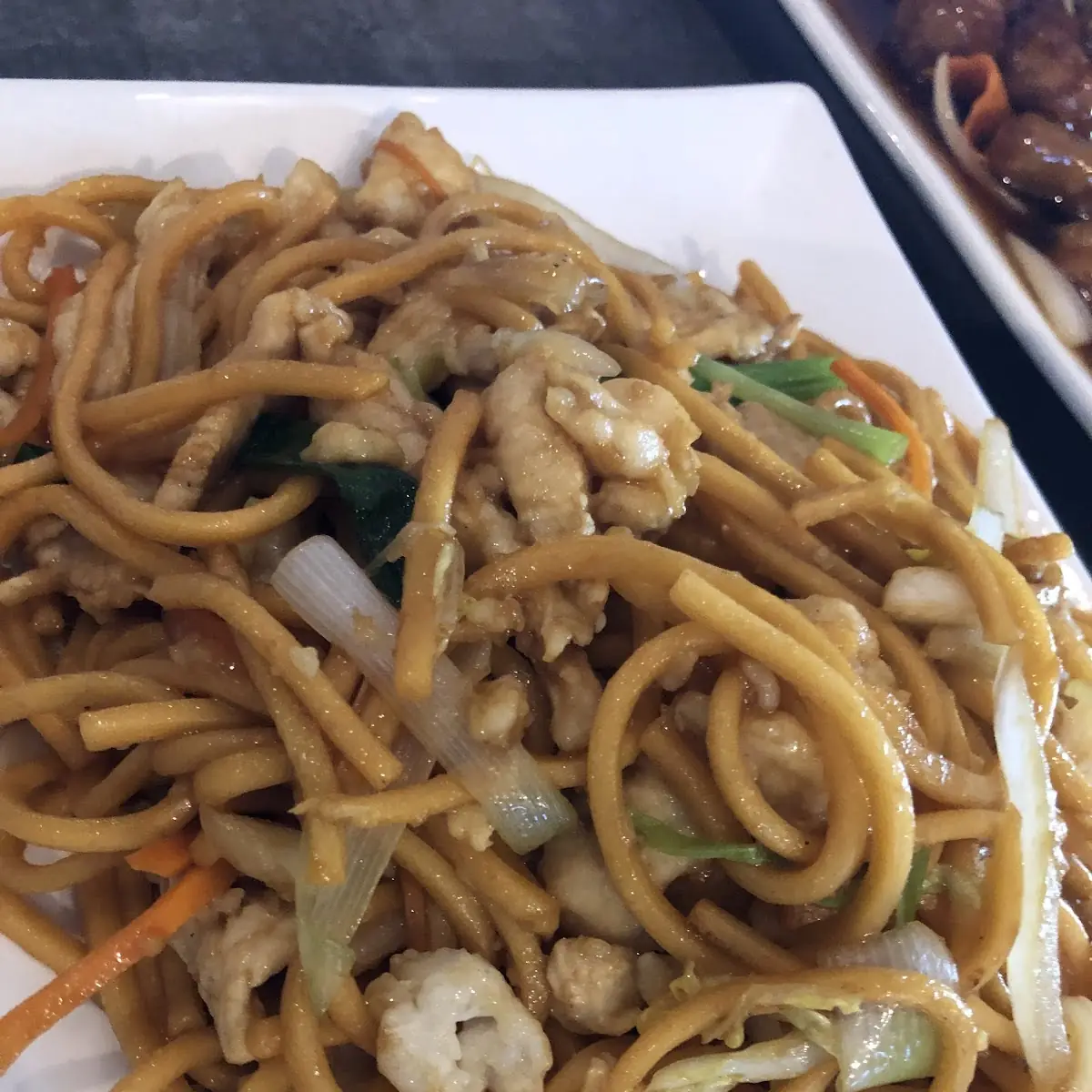 Chicken Lo Mein