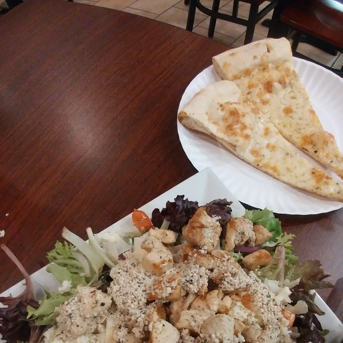 Spring Mix Salad with Grilled Chicken