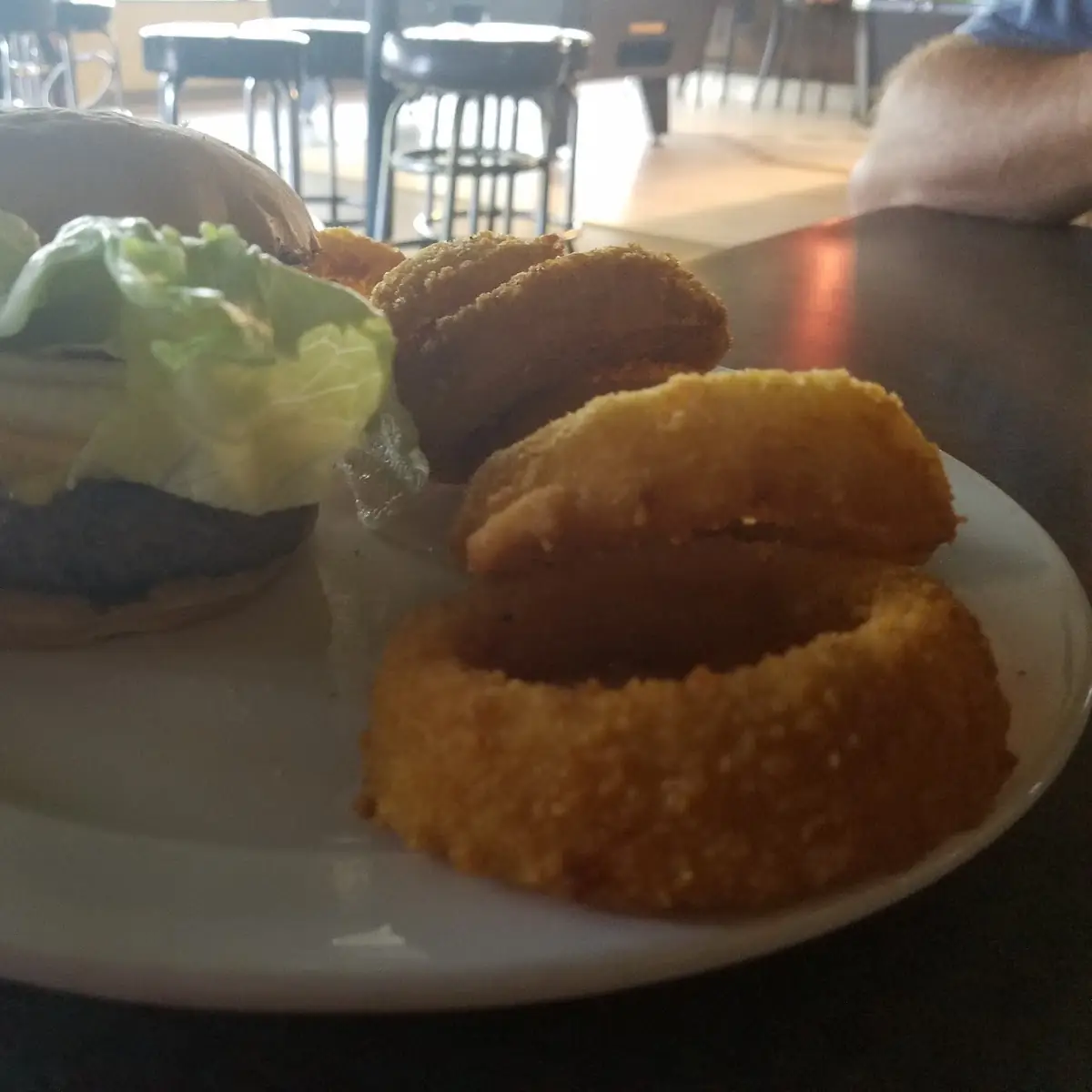 Bacon Cheeseburger w Onion Rings