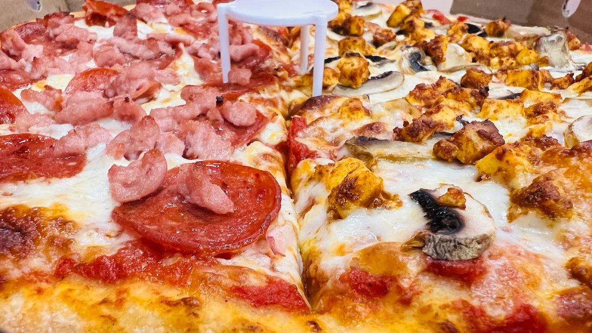 Chicken Bacon Pizza Slice, Pizza Pizza