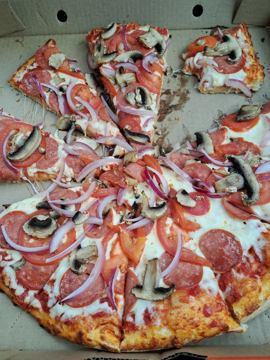 Extra lg Pepperoni Mushrooms Tomatoes Onions Pizza, Pizza Pizza