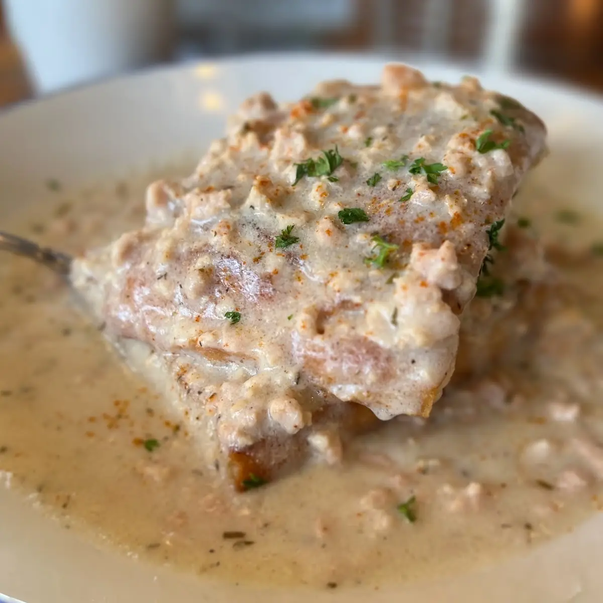 Fresh Bakery Biscuits & Gravy