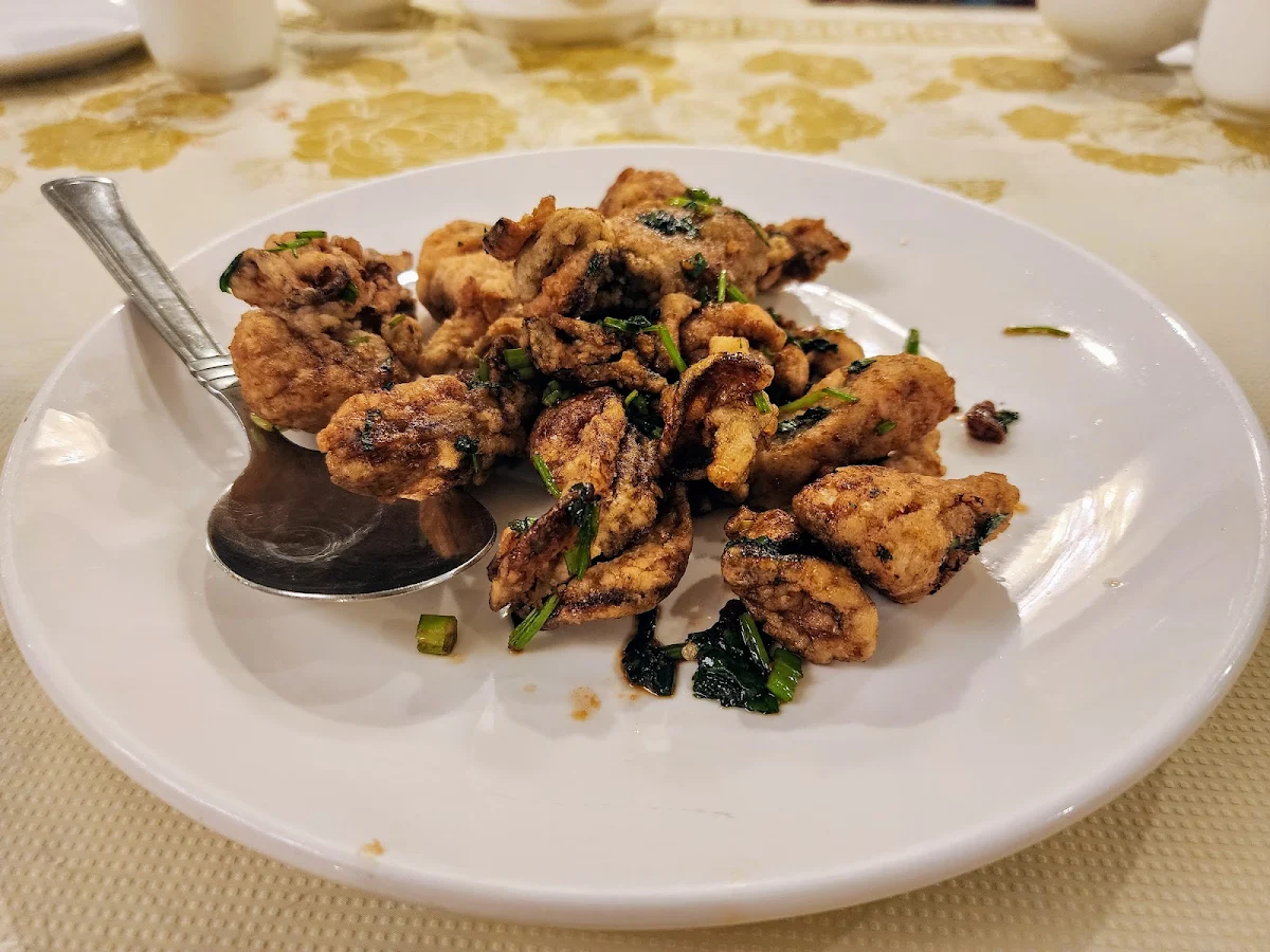 Pan Fried Oysters with Soya Sauce, Golden Paramount Seafood Restaurant