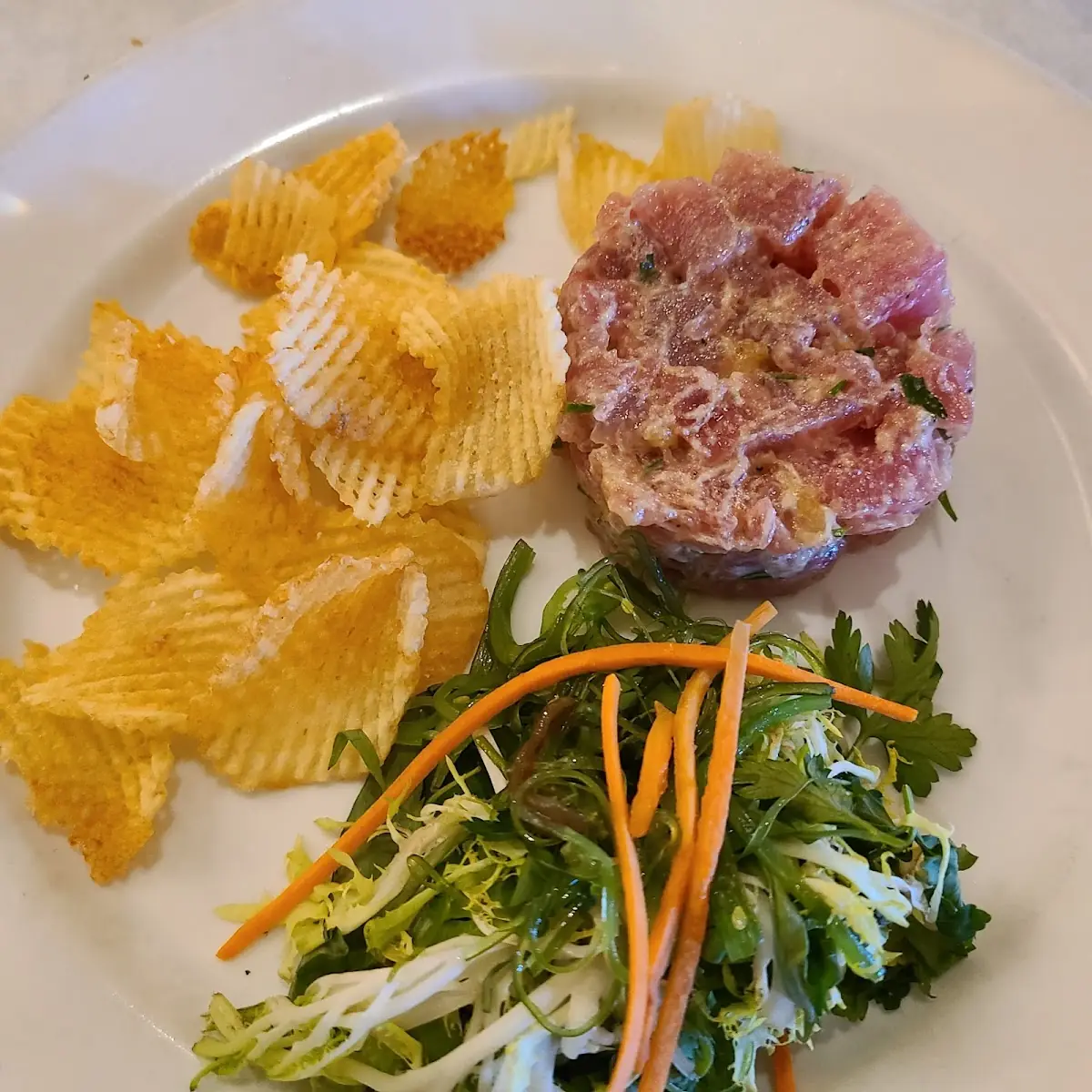 Tuna Tartare with Potato Chips