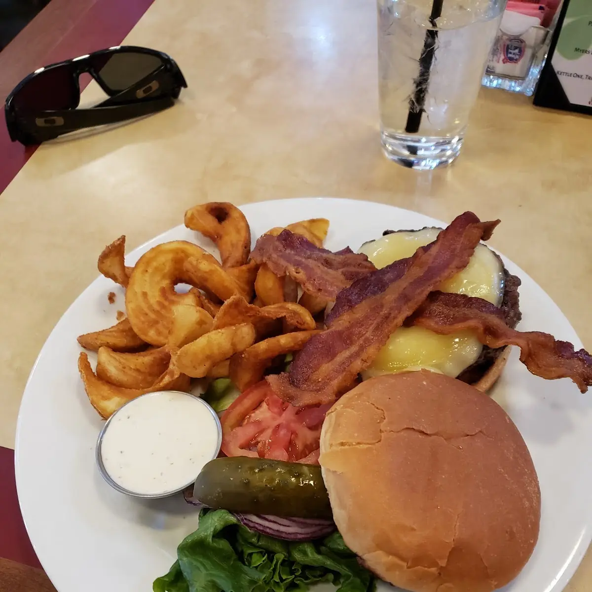 Bacon Cheeseburger