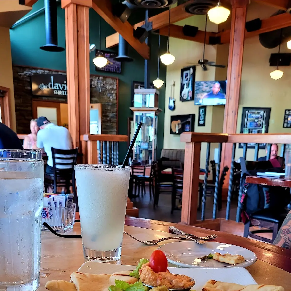 Hummus Plate