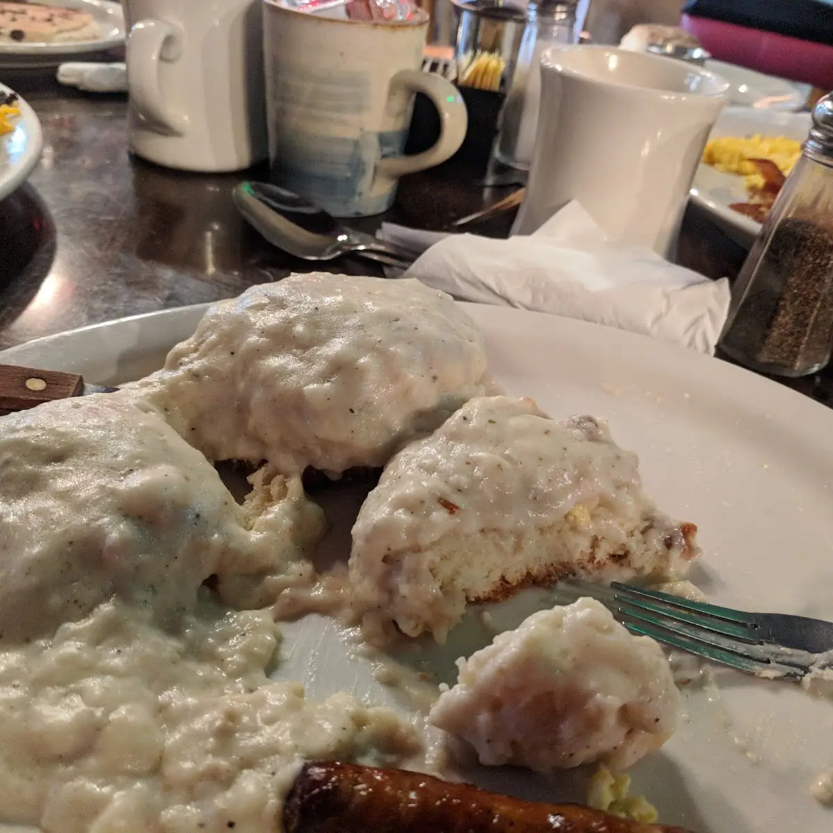 Biscuit & Country Gravy