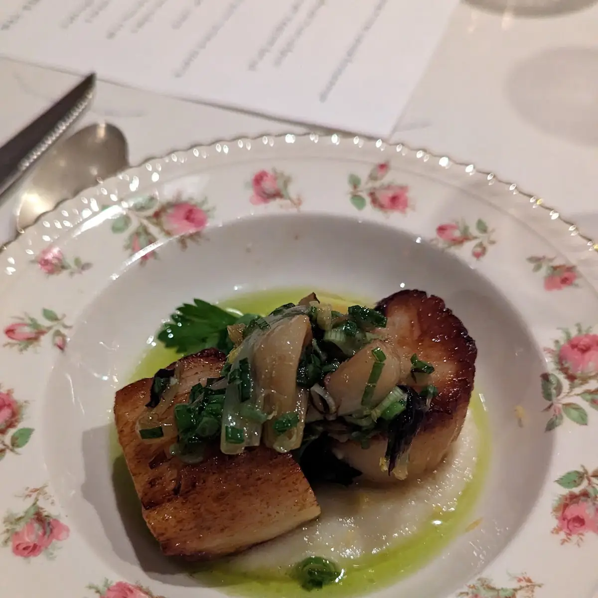 Seared Scallops with Artichoke Hearts