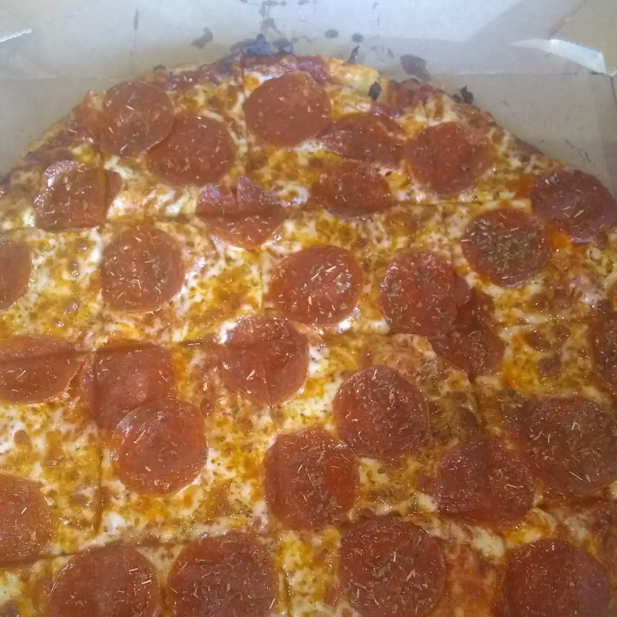 Thin Crust Pepperoni Pizza