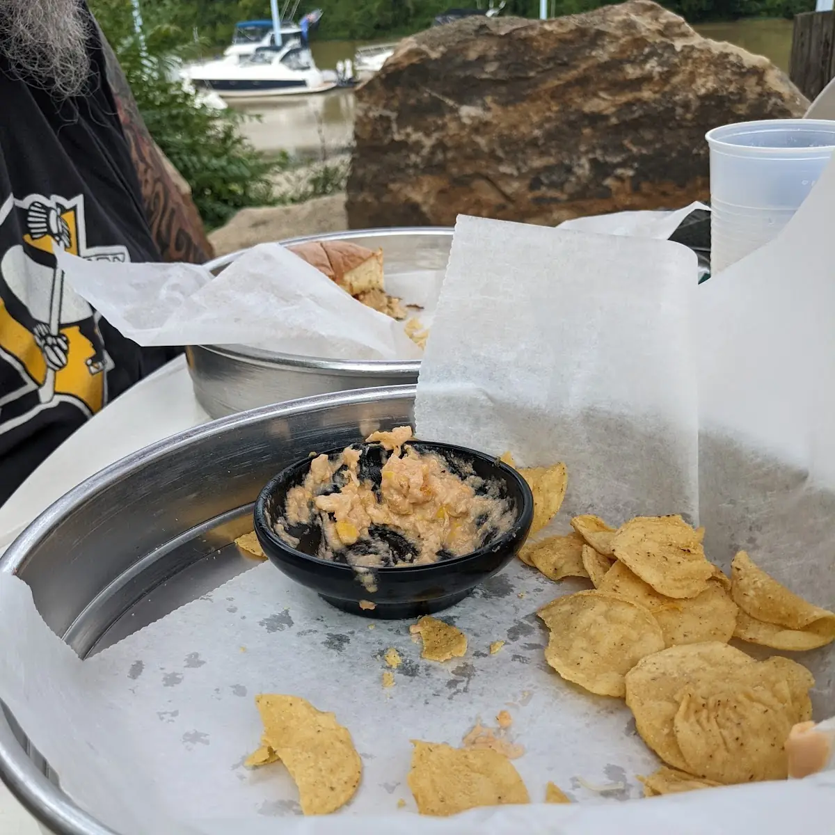 Crap Dipping Sauce with Chips