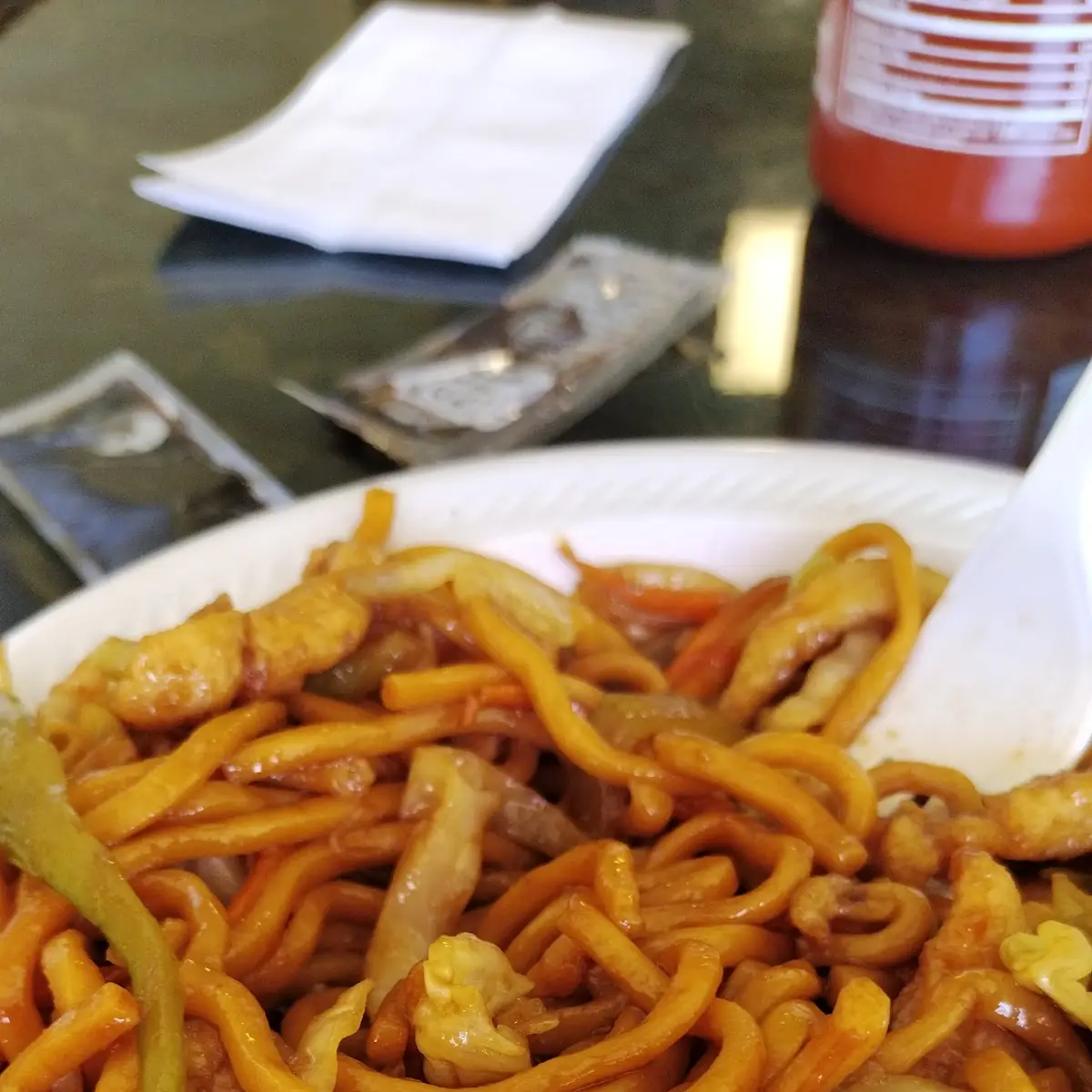 Chicken Lo Mein