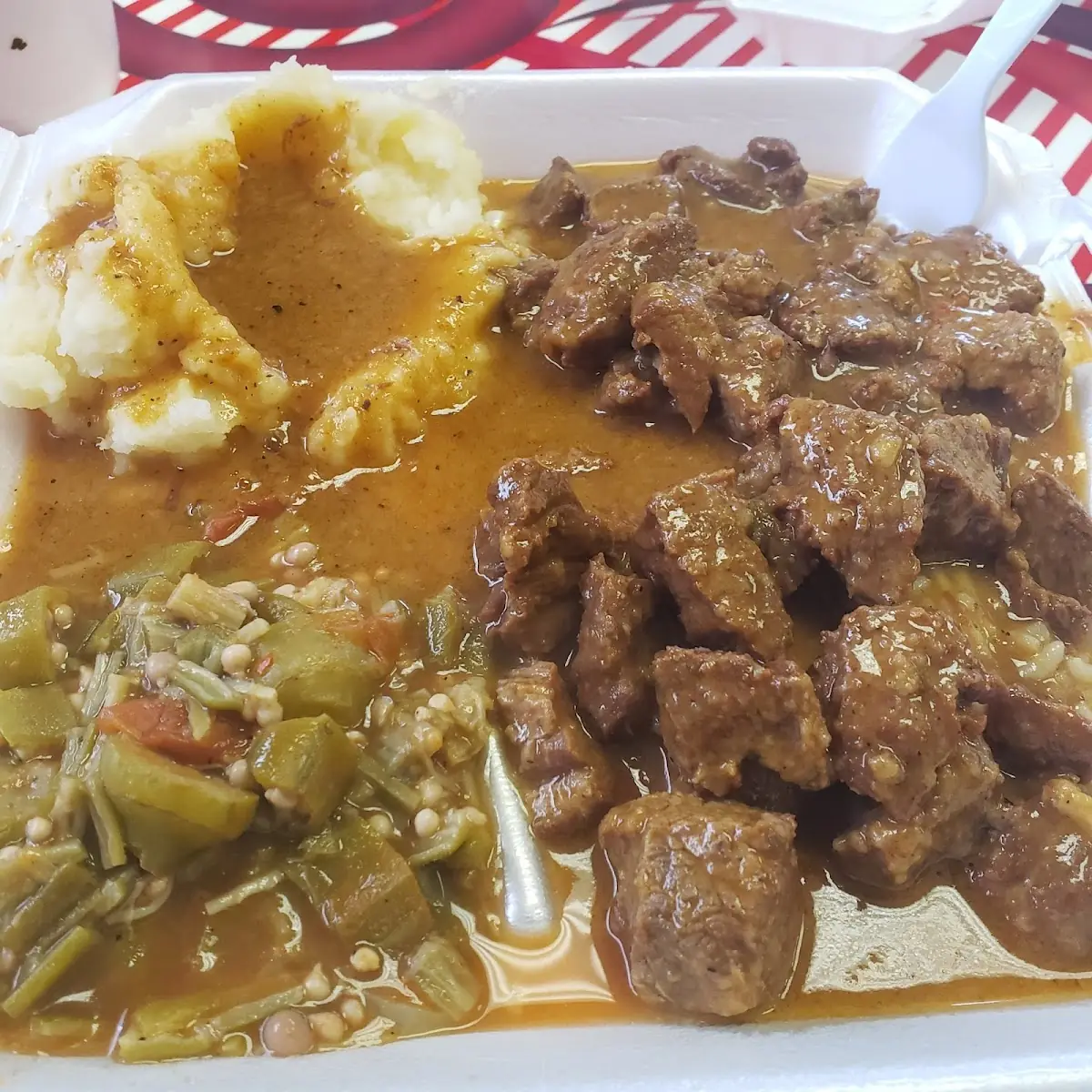 Beef Tips w Mashed Potatoes