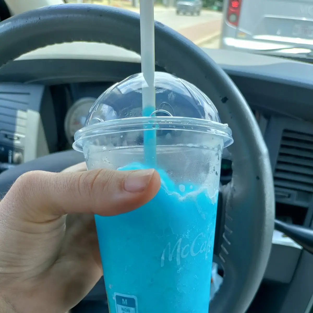 Medium Frozen Fanta Blue Raspberry