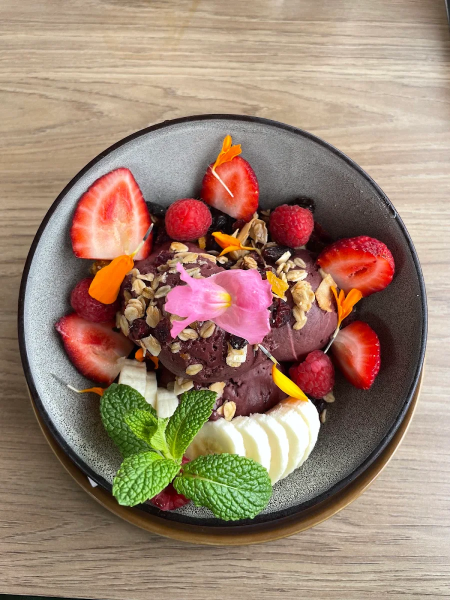 Acai Bowl, Daark Espresso