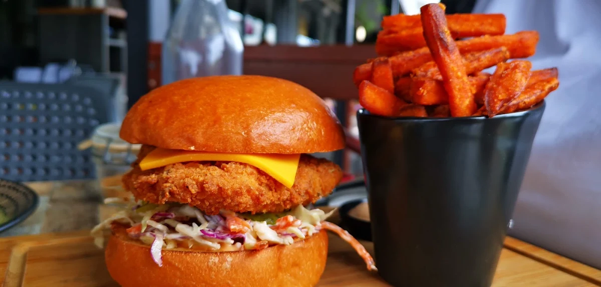 Southern Fried Chicken Burger, Daark Espresso