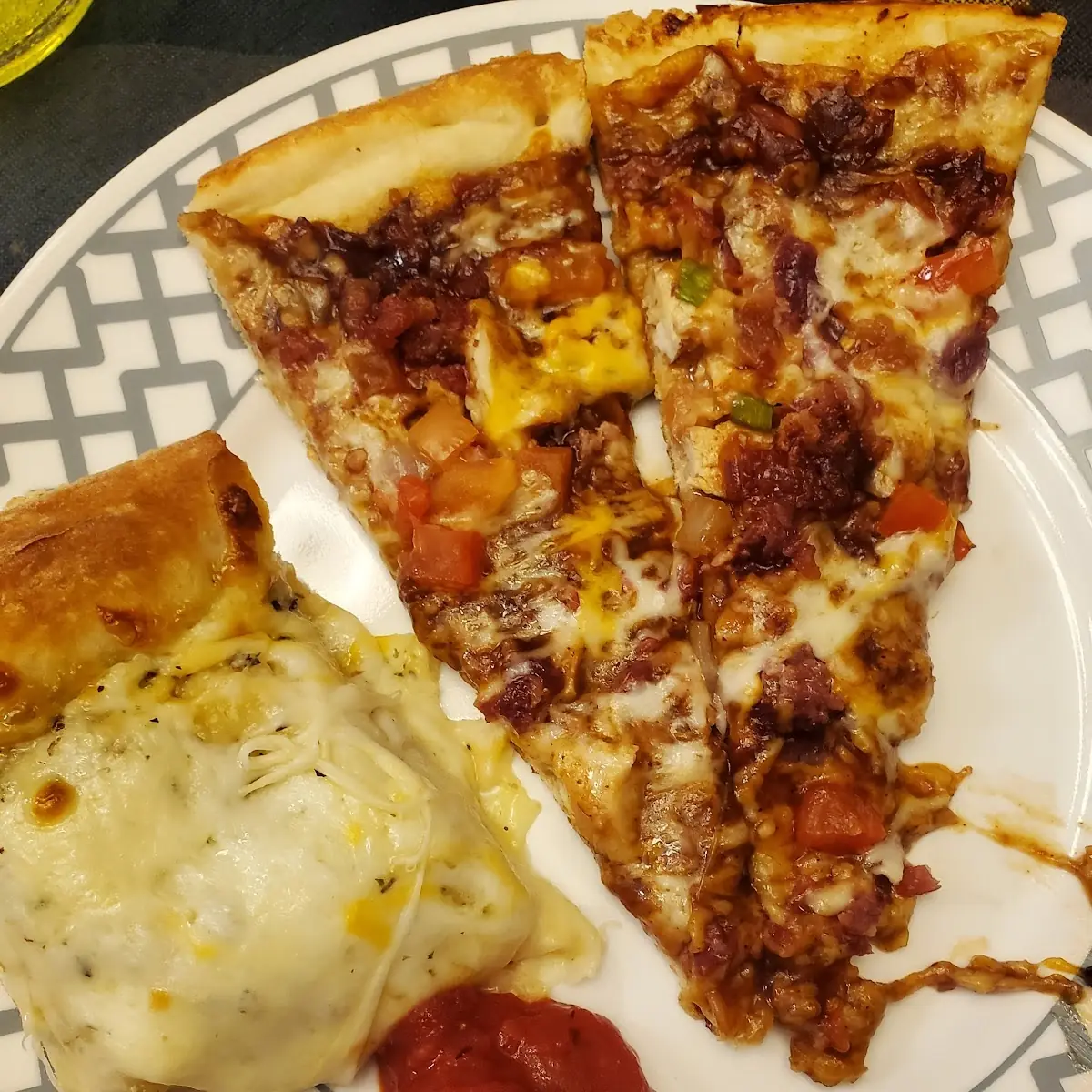 BBQ Chicken Pizza & Cheese Bread