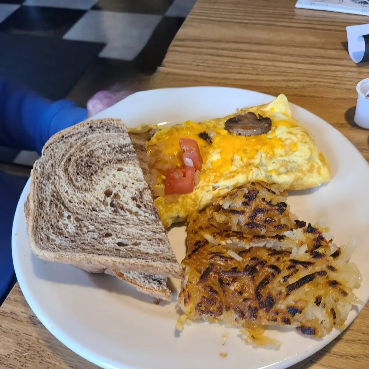 Omelette and Hash Browns