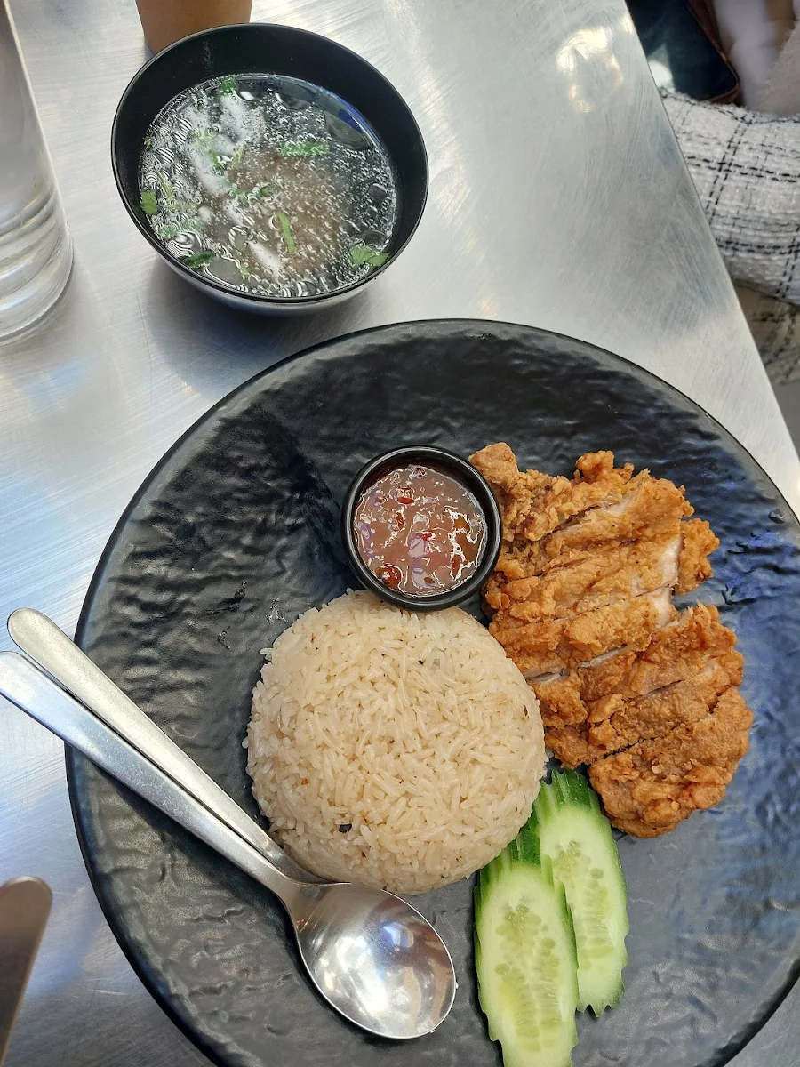Coconut Rice with Fried Chicken, Show Neua Thai Street Food