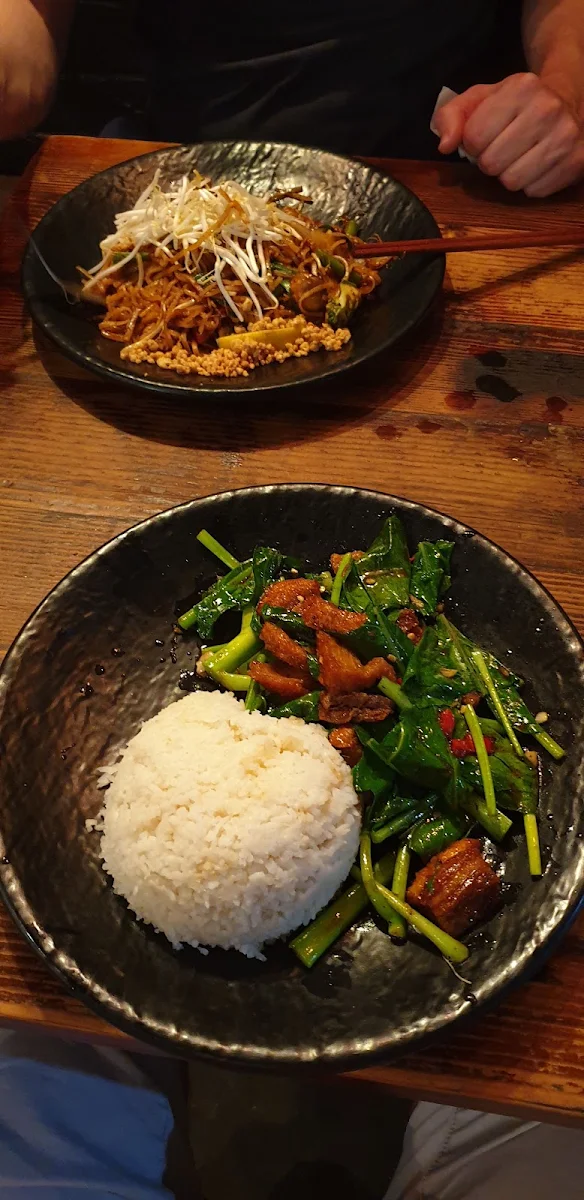 Kapao Stewed Beef, Show Neua Thai Street Food