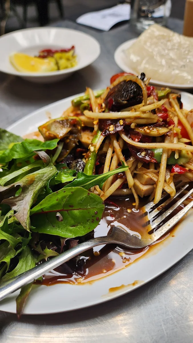 Som Tum, Show Neua Thai Street Food