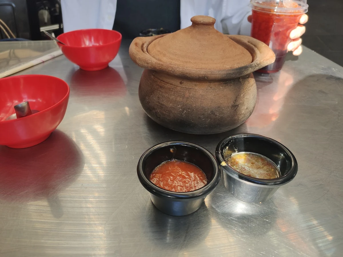 Thai Hot Pot, Show Neua Thai Street Food