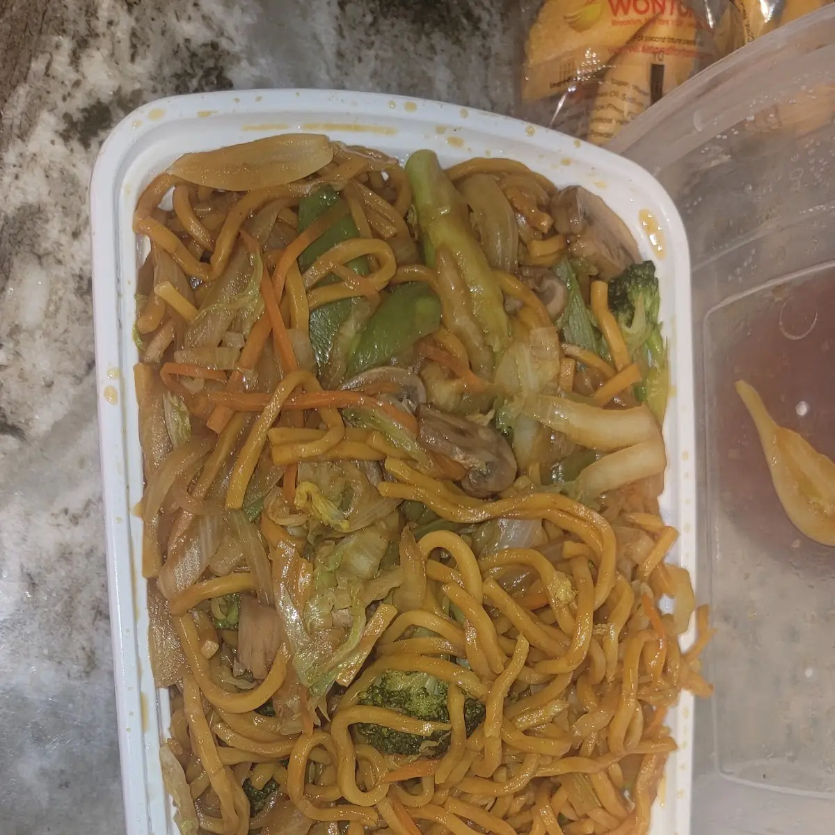 Vegetable Lo Mein