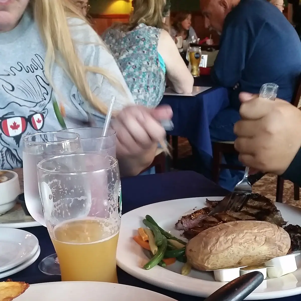 Prime Rib w Steak Fries