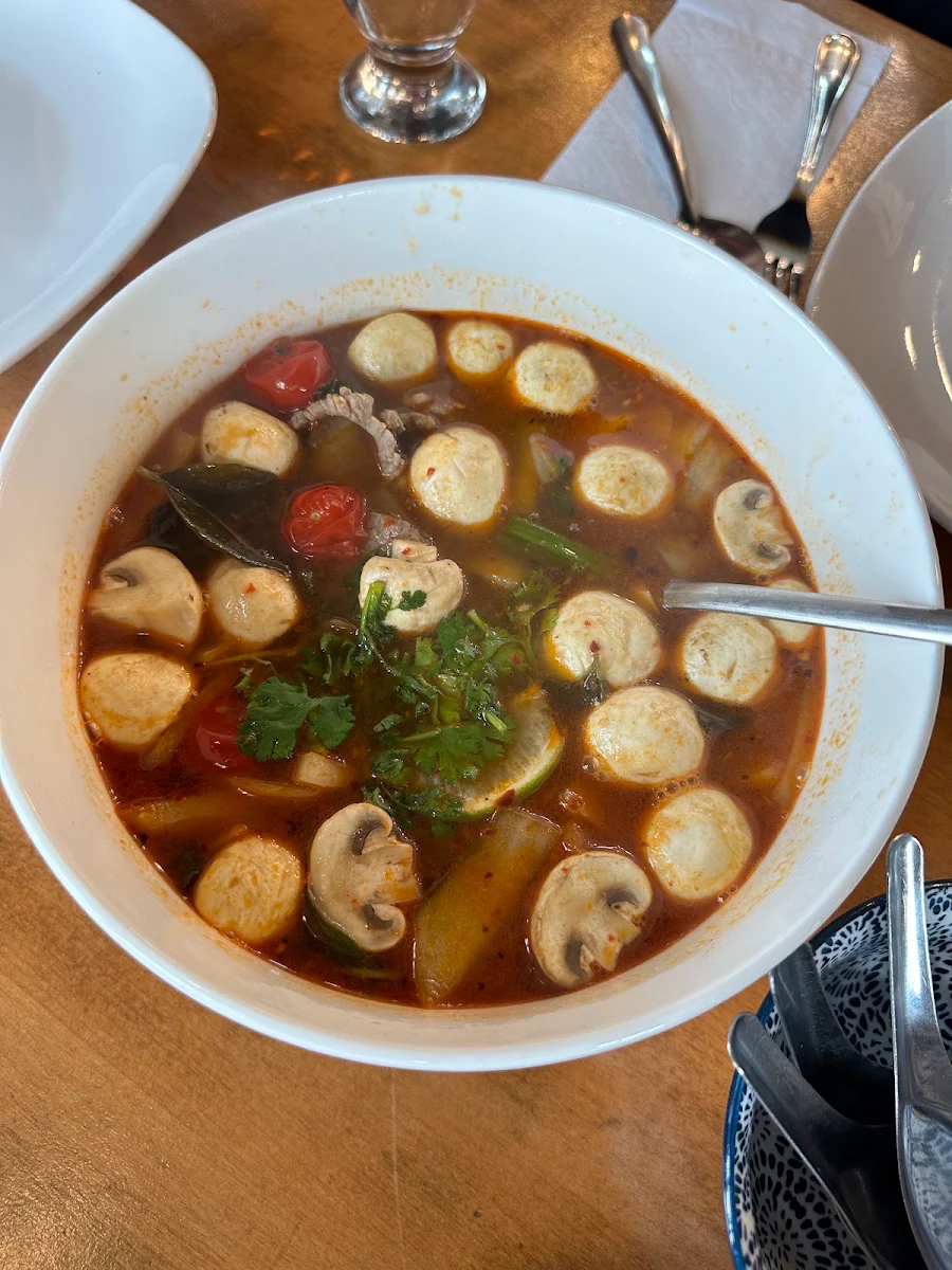 Tom Yum (Spicy)