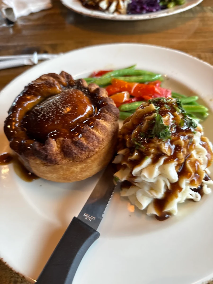 Guinness Steak & Mushroom Pie, Fionn MacCool's