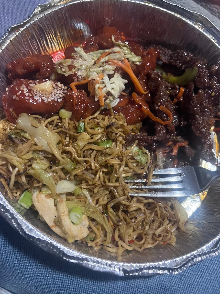 Highlights, Long's Take Out Food