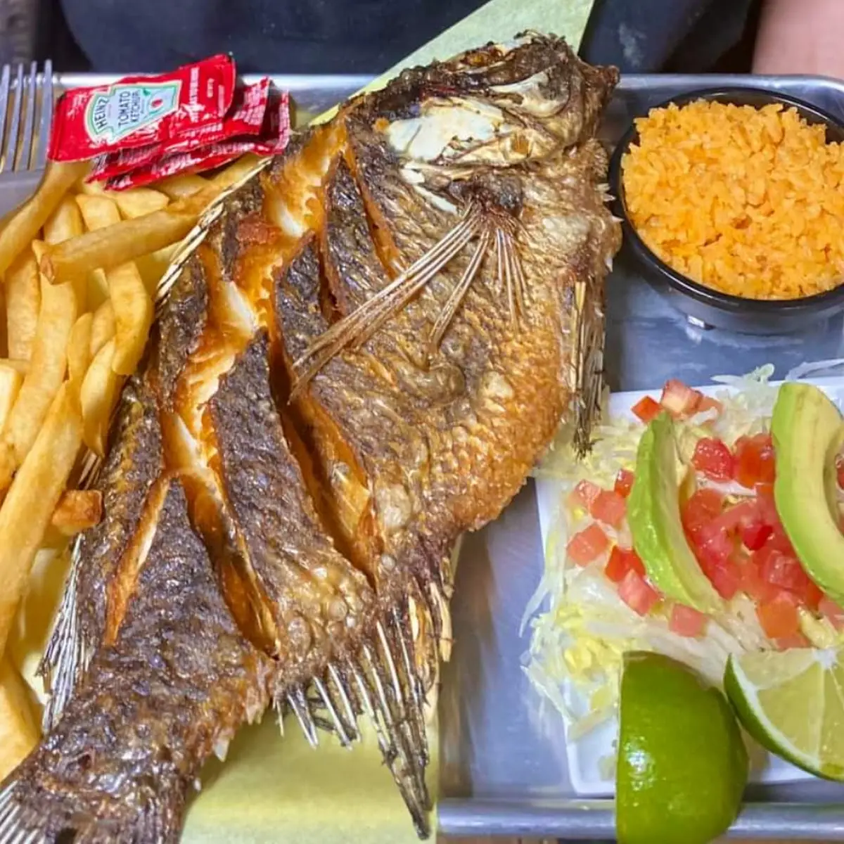 Platillo de Mojarra Tilapia Plate
