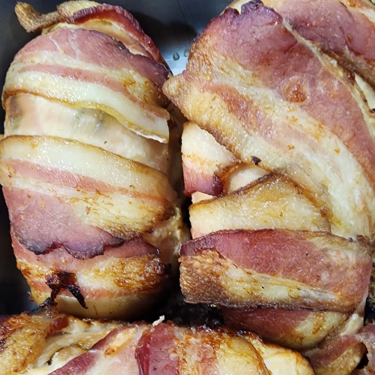 Pechuga Rellena de Maduro Envueltas En Bacon