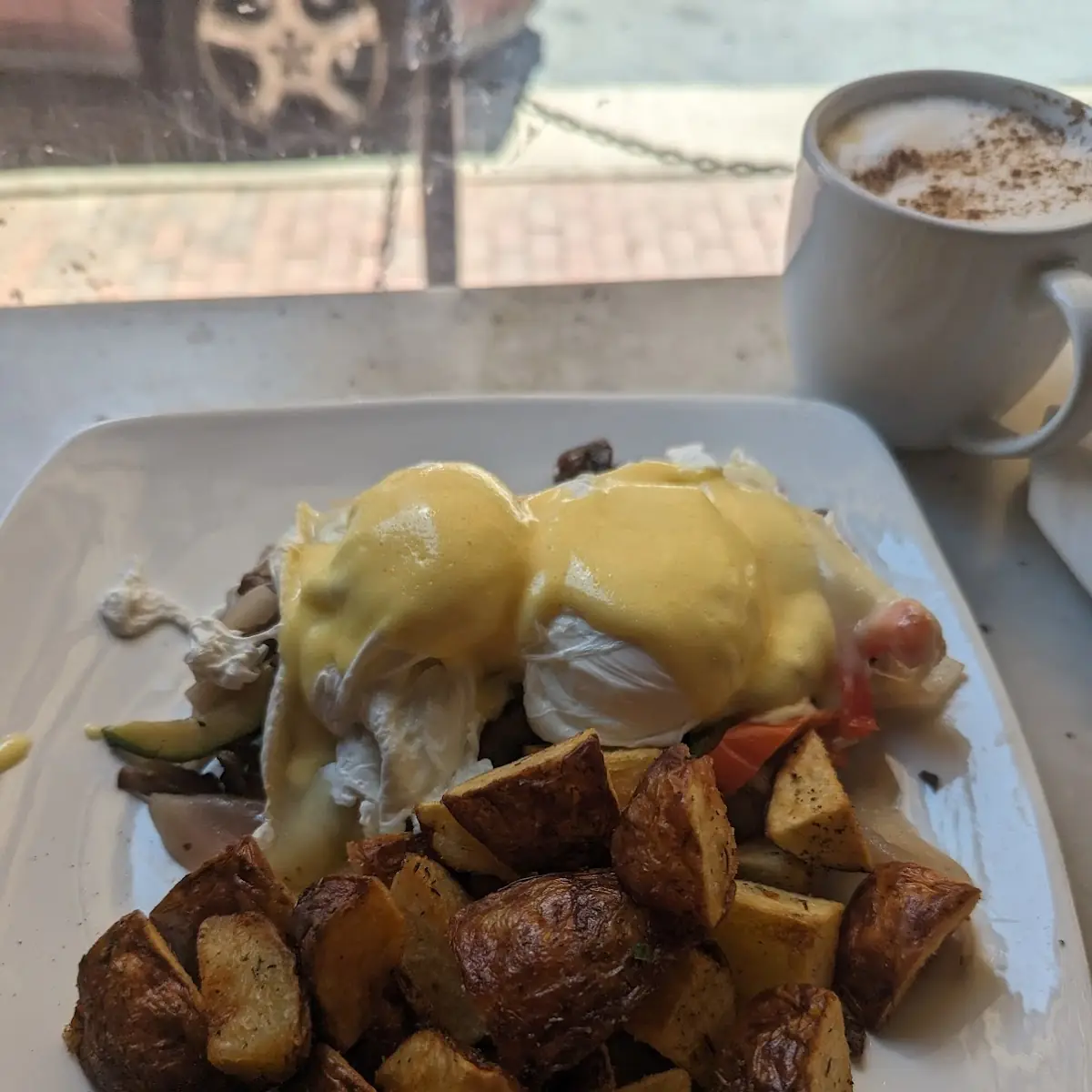 Fred's South Beach Benedict