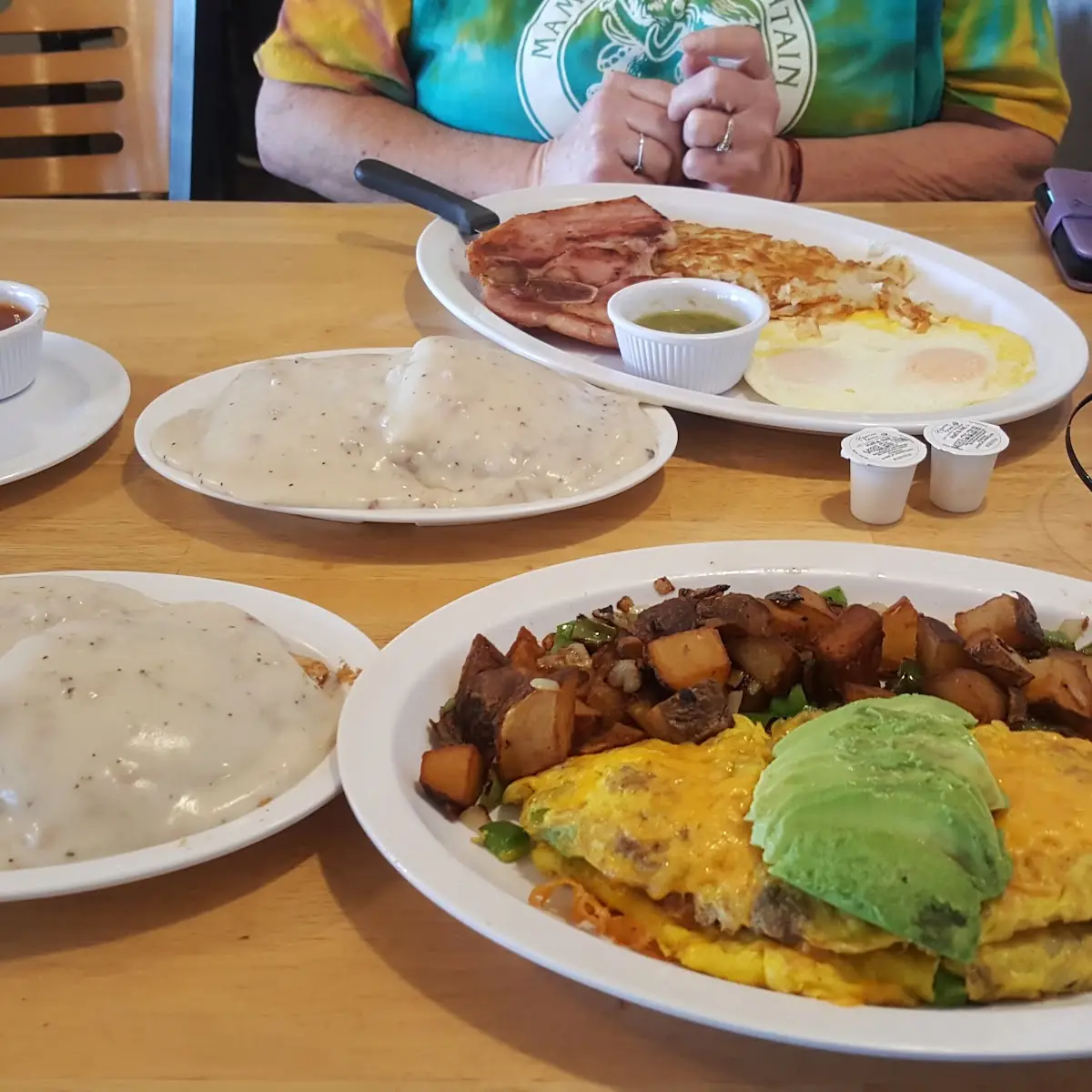 Avocado Veggies and Cheese Omelette