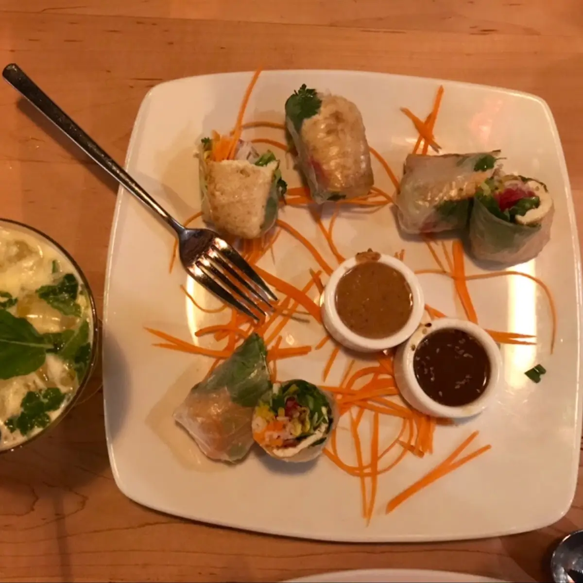 Spring Rolls with Seared Tuna Goi Cuon