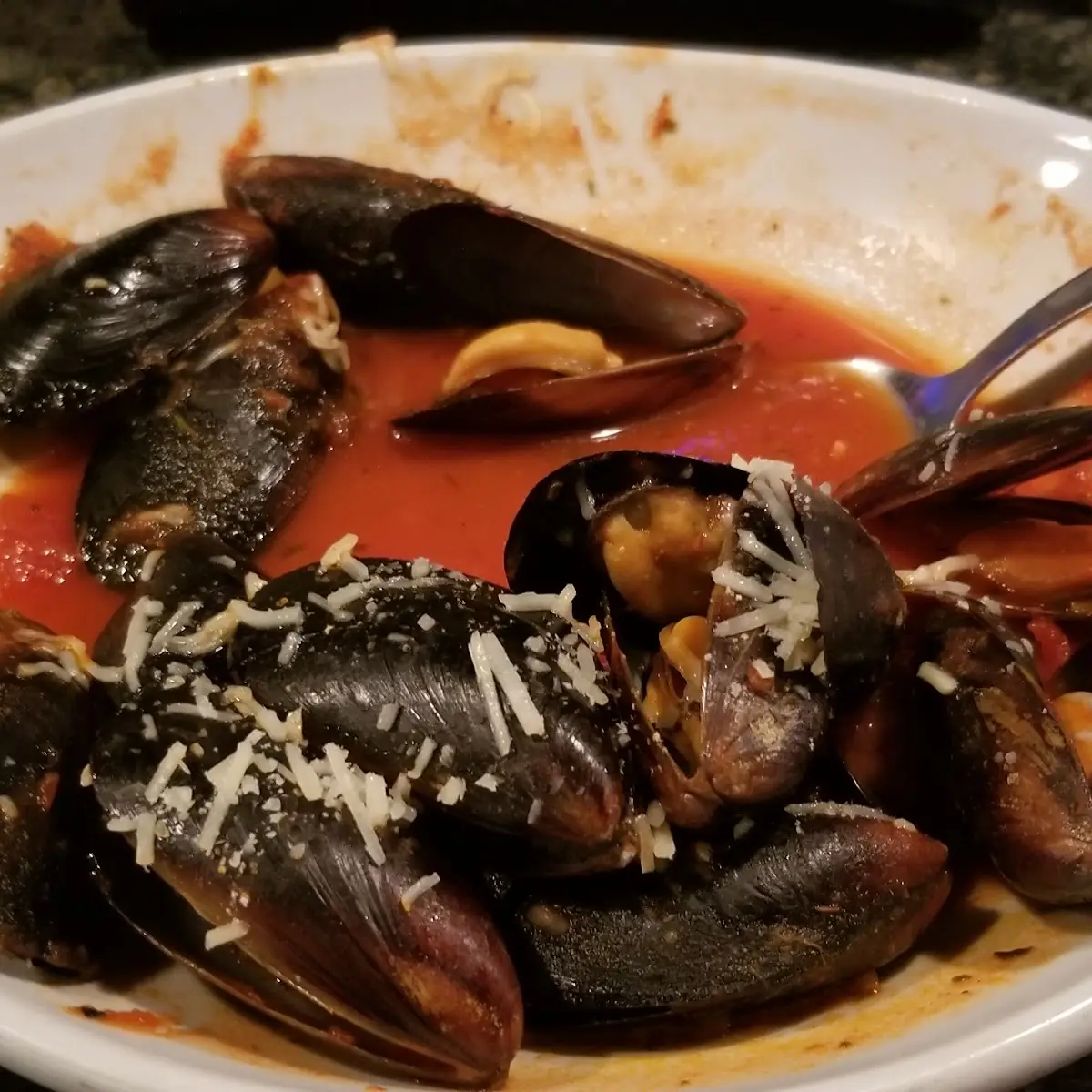 Muscles in Red Sauce