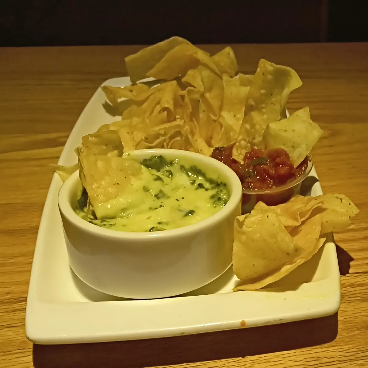 White Queso Dip & Chips