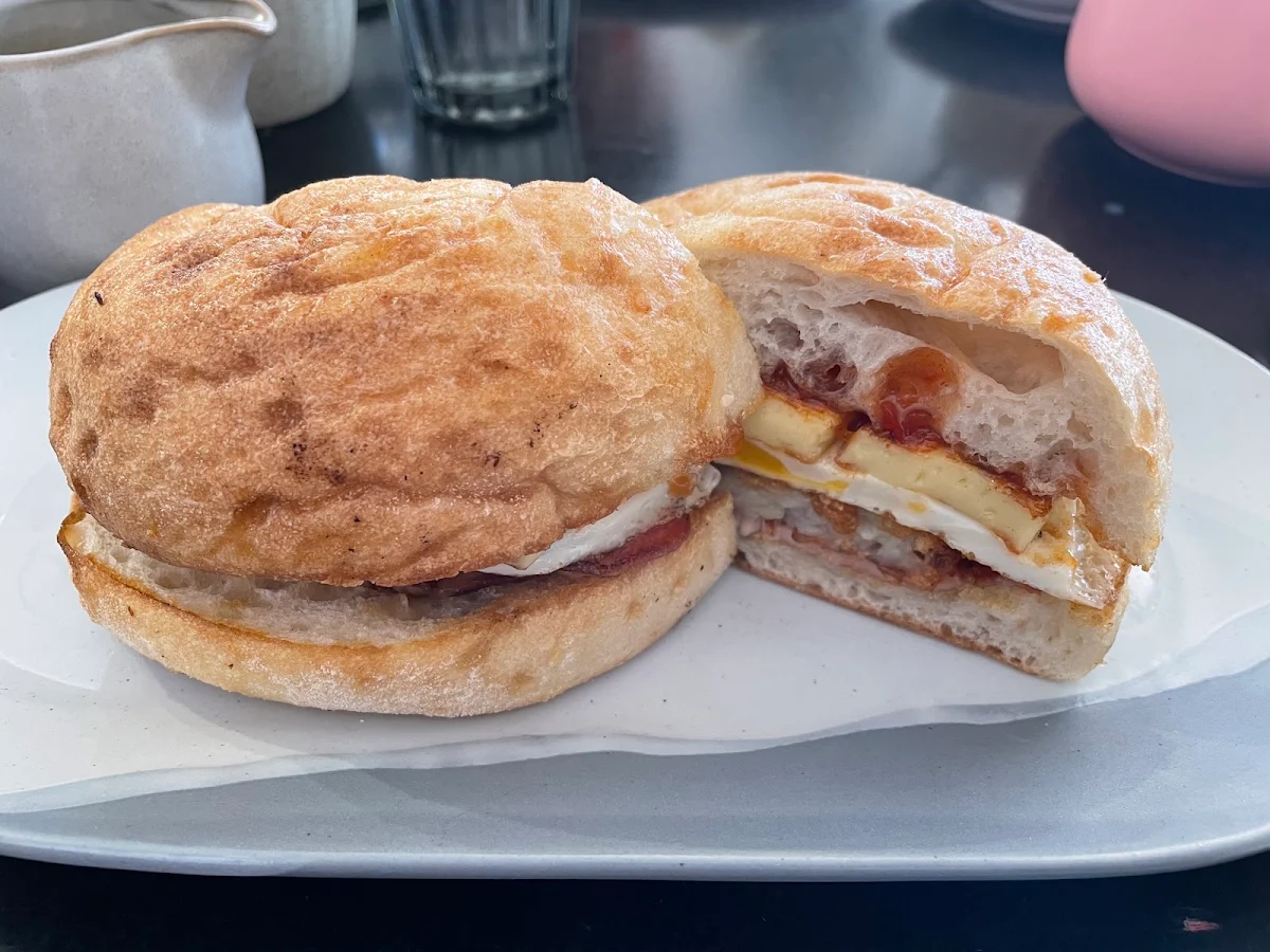 Breaky Roll, M & O Cafe