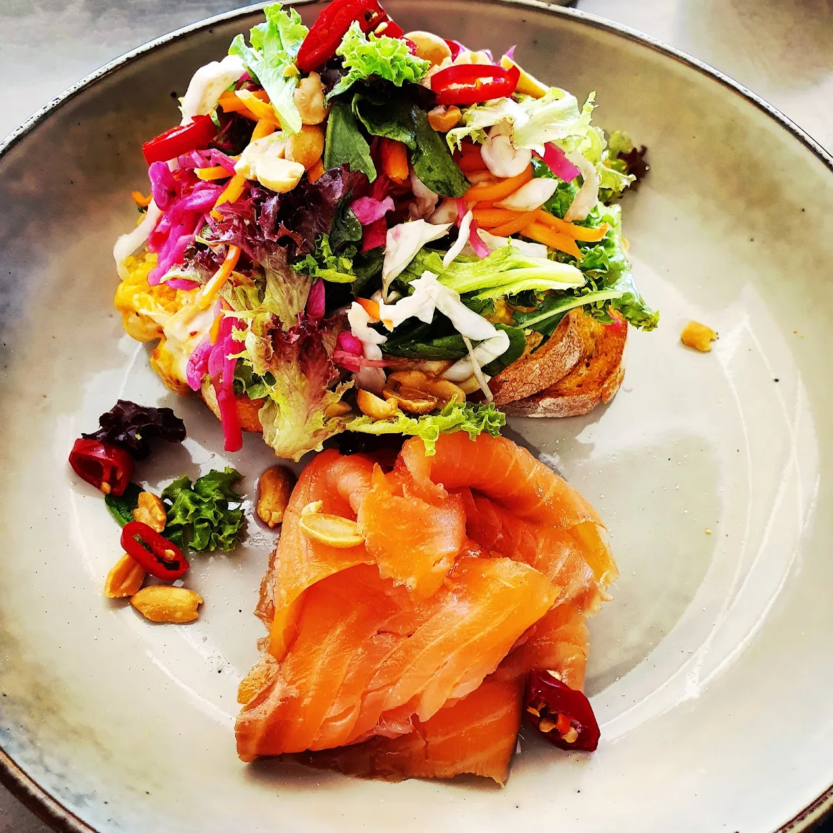 Chilli Scramble with Salmon, M & O Cafe