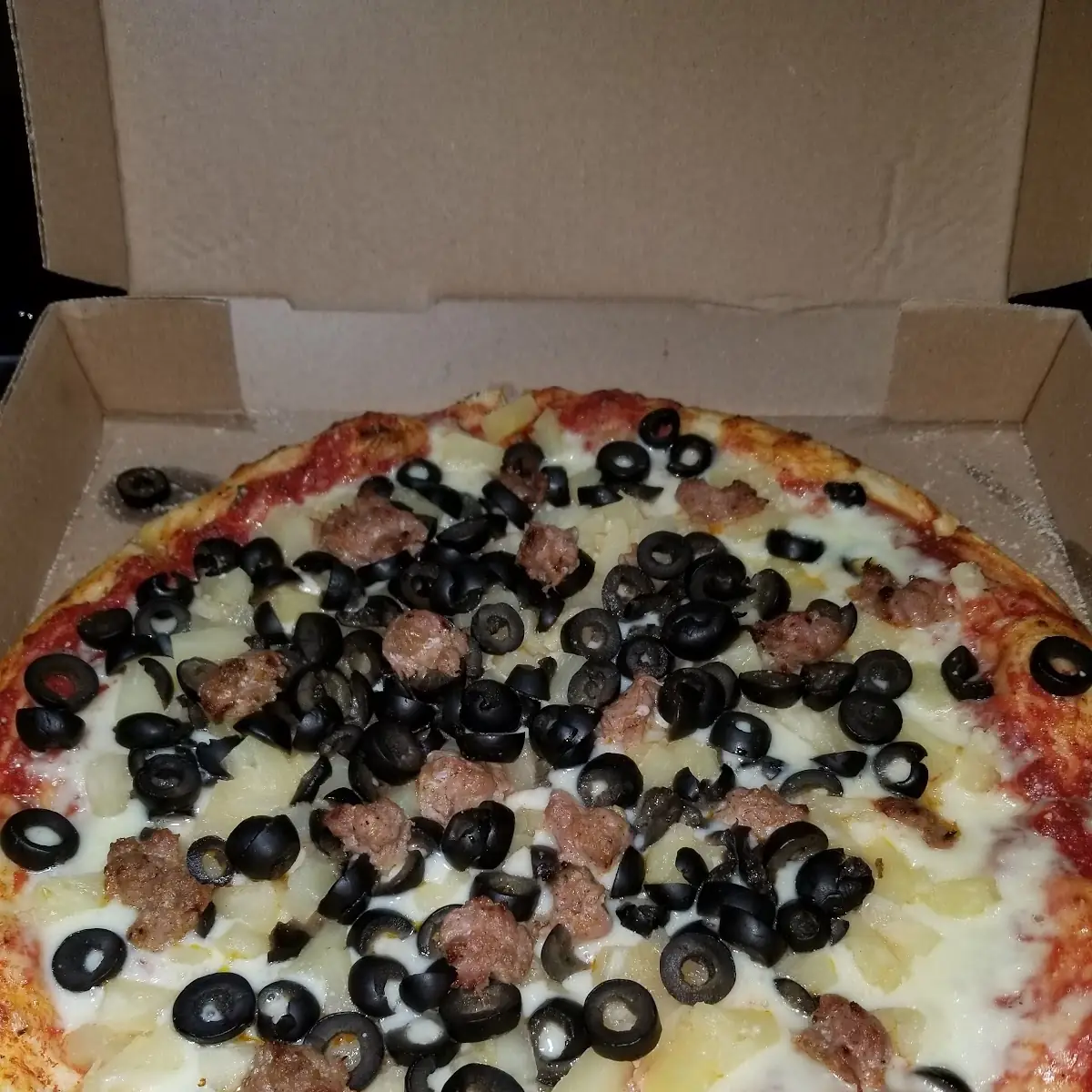 The BBQ Hawaiian Pizza