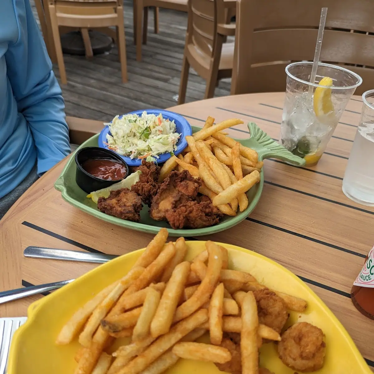 Fried Shrimp or Oyster Basket