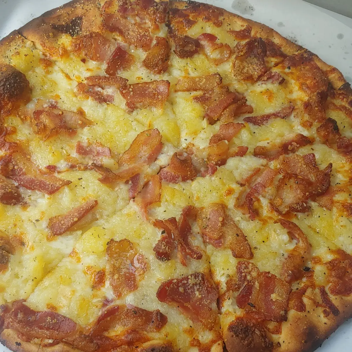 Mashed Potato Bacon Pizza