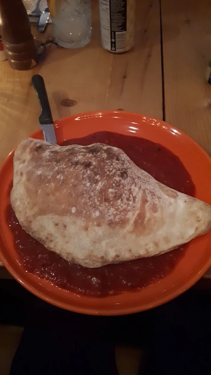 Calzone Trattoria, Angéline