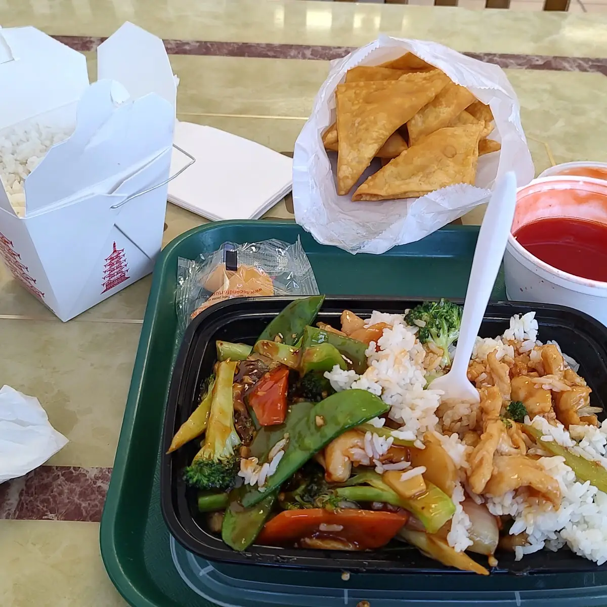 Garlic Chicken with White Rice